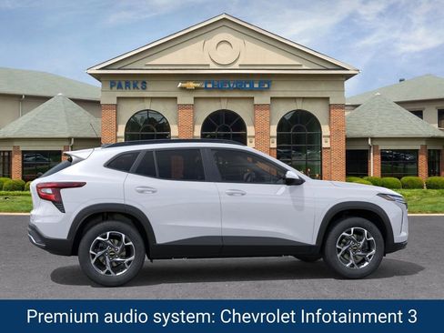 New 2026 Chevrolet Trax LT image 6