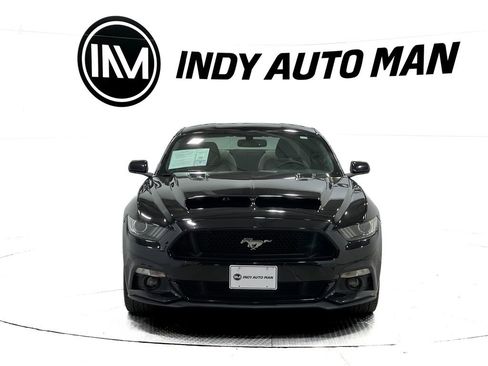 Used 2015 Ford Mustang GT image 9