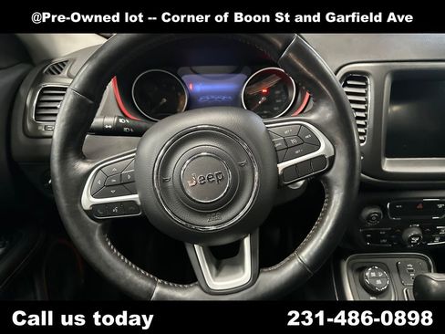 Used 2018 Jeep Compass Trailhawk w/ Leather Interior Group AWD/4WD image 22