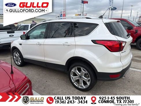 Used 2019 Ford Escape Titanium image 6