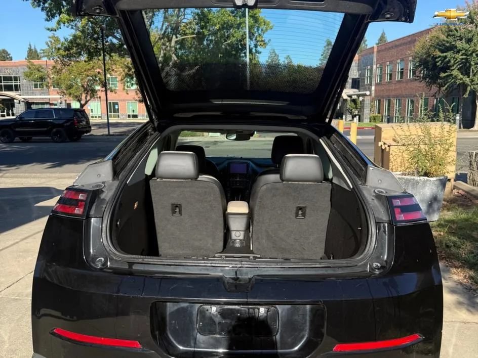 Used 2012 Chevrolet Volt Premium w/ Premium Trim Package FWD image 19