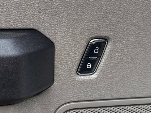 Used 2017 Ford F150 XL w/ Equipment Group 101A Mid image 22