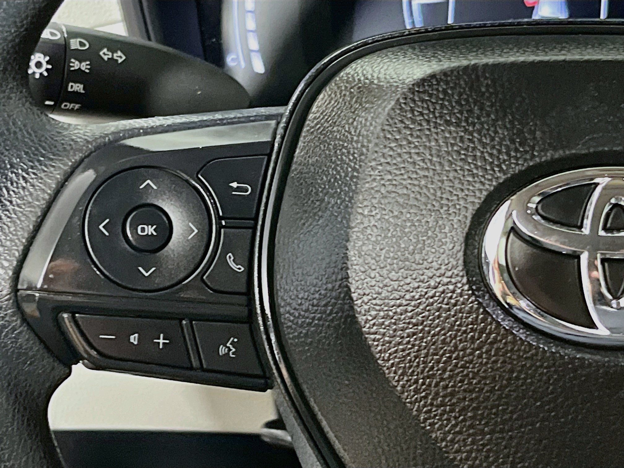 Used 2026 Toyota Corolla Cross L FWD image 18