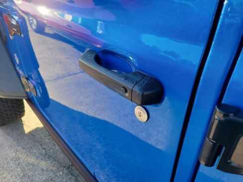 Used 2024 Jeep Wrangler Unlimited Rubicon 4xe w/ Technology Group image 9