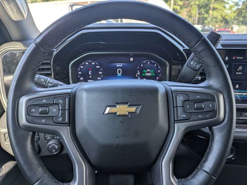 Certified 2023 Chevrolet Silverado 1500 LT AWD/4WD image 19