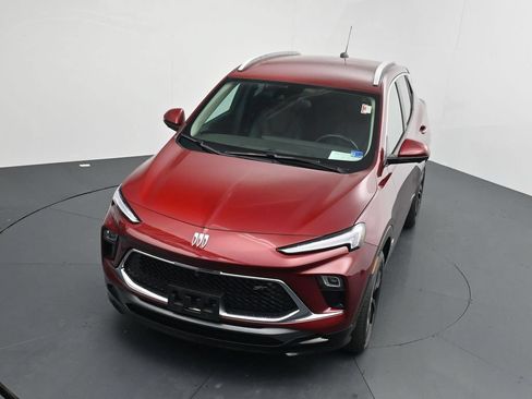Used 2025 Buick Encore GX Sport Touring w/ Advanced Technology Package AWD/4WD image 11