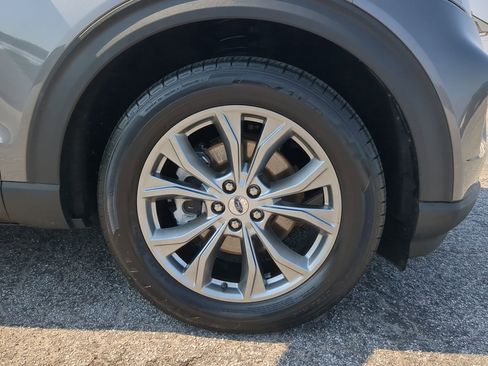 Certified 2022 Ford Explorer Limited w/ Equipment Group 301A RWD image 9