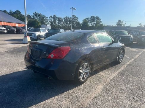 Used 2013 Nissan Altima 2.5 S w/ Premium Pkg image 3