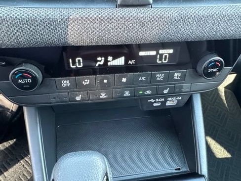 Used 2026 Subaru Outback Premium AWD/4WD image 11