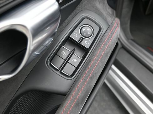 Certified 2019 Porsche 718 Boxster GTS RWD image 9