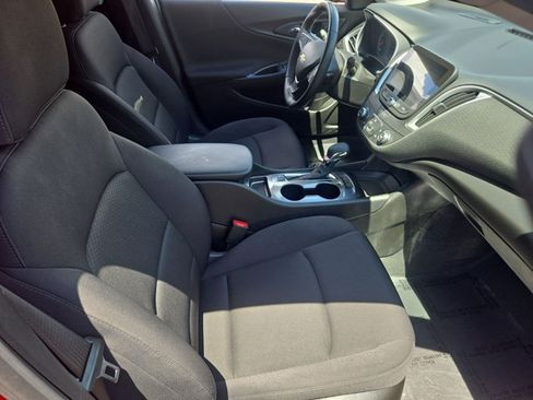 Used 2024 Chevrolet Malibu RS FWD image 19