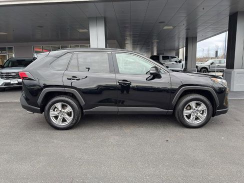Used 2024 Toyota RAV4 XLE w/ Convenience Package AWD/4WD image 3