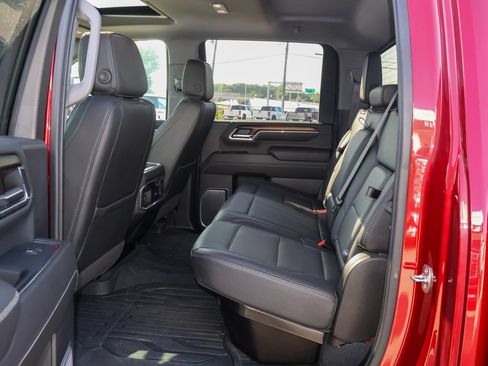 Used 2024 GMC Sierra 2500 Denali w/ Denali Reserve Package AWD/4WD image 12