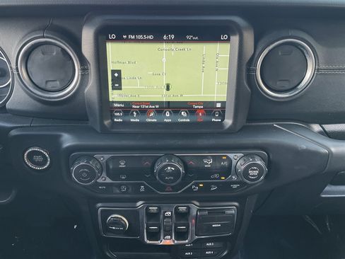 Used 2019 Jeep Wrangler Unlimited Sahara w/ Quick Order Package 24M Moab AWD/4WD image 26