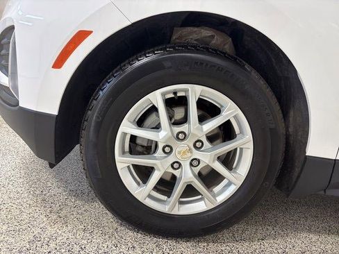 Used 2024 Chevrolet Equinox LT image 15