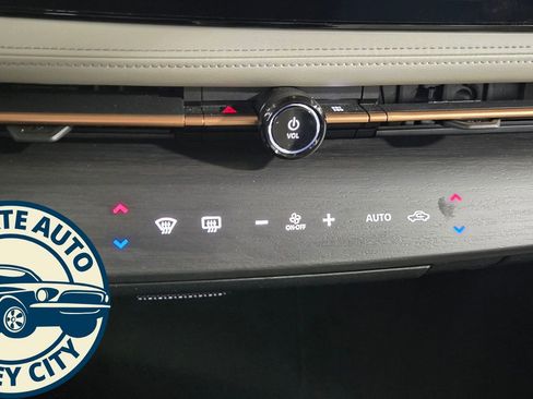 Used 2023 Nissan Ariya ENGAGE image 18