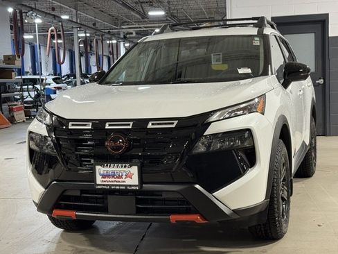 New 2026 Nissan Rogue SV w/ Rock Creek Premium Package AWD/4WD image 27