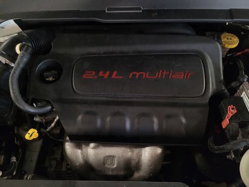 Used 2019 Jeep Compass Latitude FWD image 30