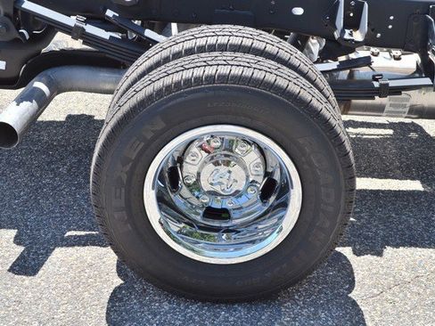 New 2024 RAM 3500 Tradesman w/ Chrome Appearance Group image 11