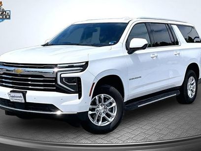 Used 2025 Chevrolet Suburban LT