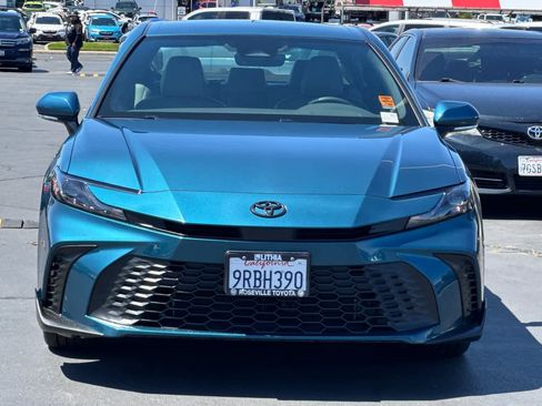 Certified 2025 Toyota Camry SE w/ Convenience Package FWD image 10