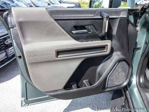 Used 2024 GMC Hummer EV 3X AWD/4WD image 23