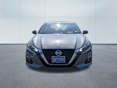 Used 2021 Nissan Altima 2.5 SL FWD image 2