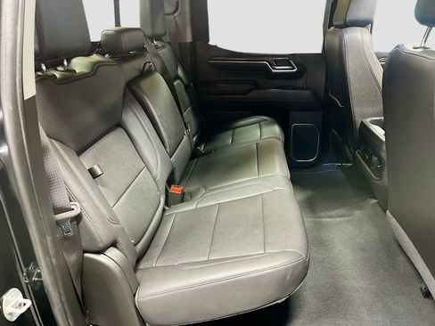 Used 2024 Chevrolet Silverado 1500 LT Trail Boss w/ LT Trail Boss Premium Package AWD/4WD image 29