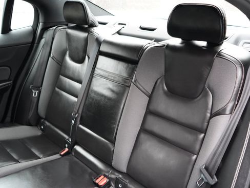 Used 2019 Volvo S60 T6 R-Design image 59