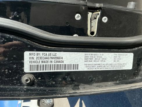 Used 2022 Chrysler 300 Touring w/ Sport Appearance Package image 32