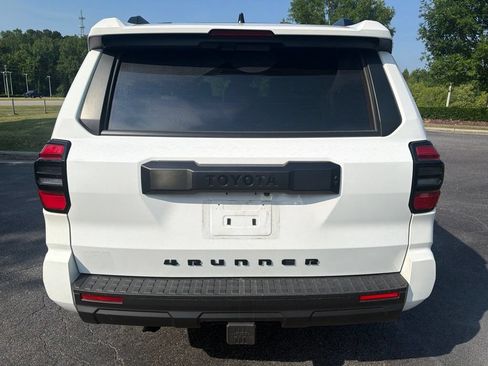 Used 2025 Toyota 4Runner SR5 RWD image 6