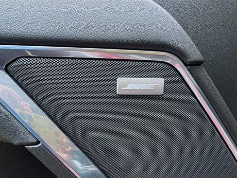 Used 2023 GMC Sierra 1500 SLT AWD/4WD image 10