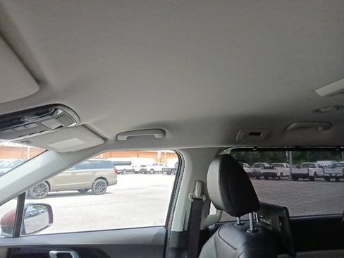 Used 2022 Kia Carnival SX FWD image 14