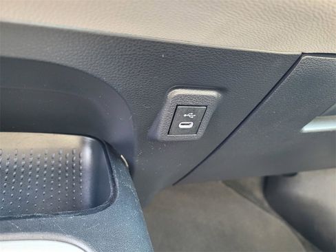 Used 2023 Toyota Corolla LE image 15