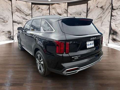 Used 2023 Kia Sorento SX Prestige image 5