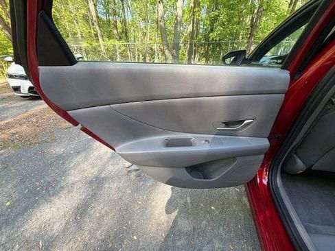 Certified 2023 Hyundai Elantra SEL FWD image 14