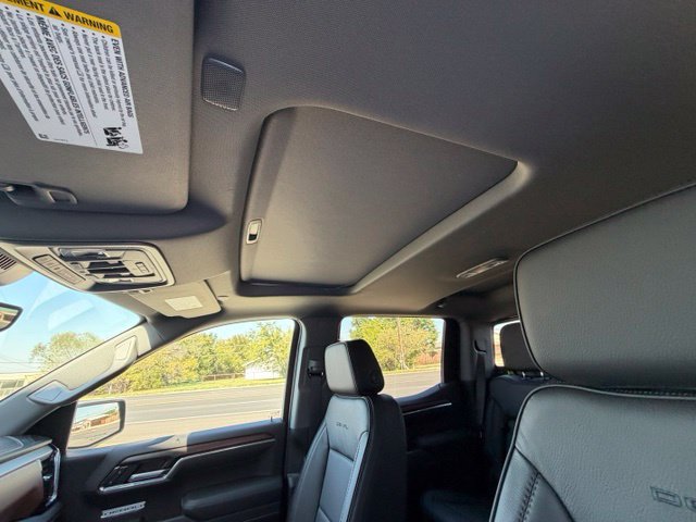 New 2026 GMC Sierra 1500 Denali w/ Denali Reserve Package AWD/4WD image 16