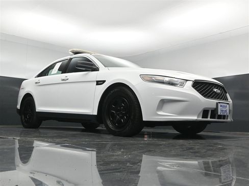 Used 2015 Ford Taurus Police Interceptor AWD image 28