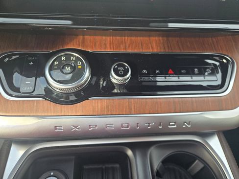 New 2026 Ford Expedition King Ranch image 25