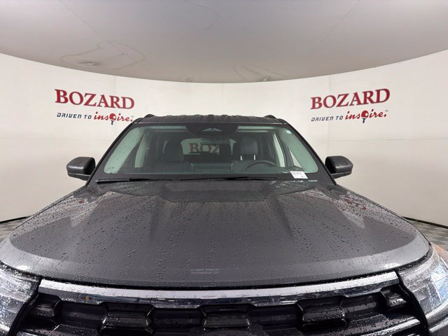 Used 2026 Ford Explorer Active RWD image 4