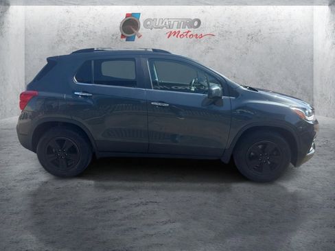 Used 2019 Chevrolet Trax LT w/ LT Convenience Package FWD image 7