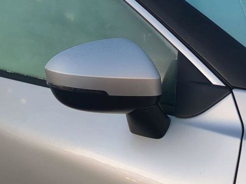 Certified 2023 Nissan Rogue SV FWD image 12
