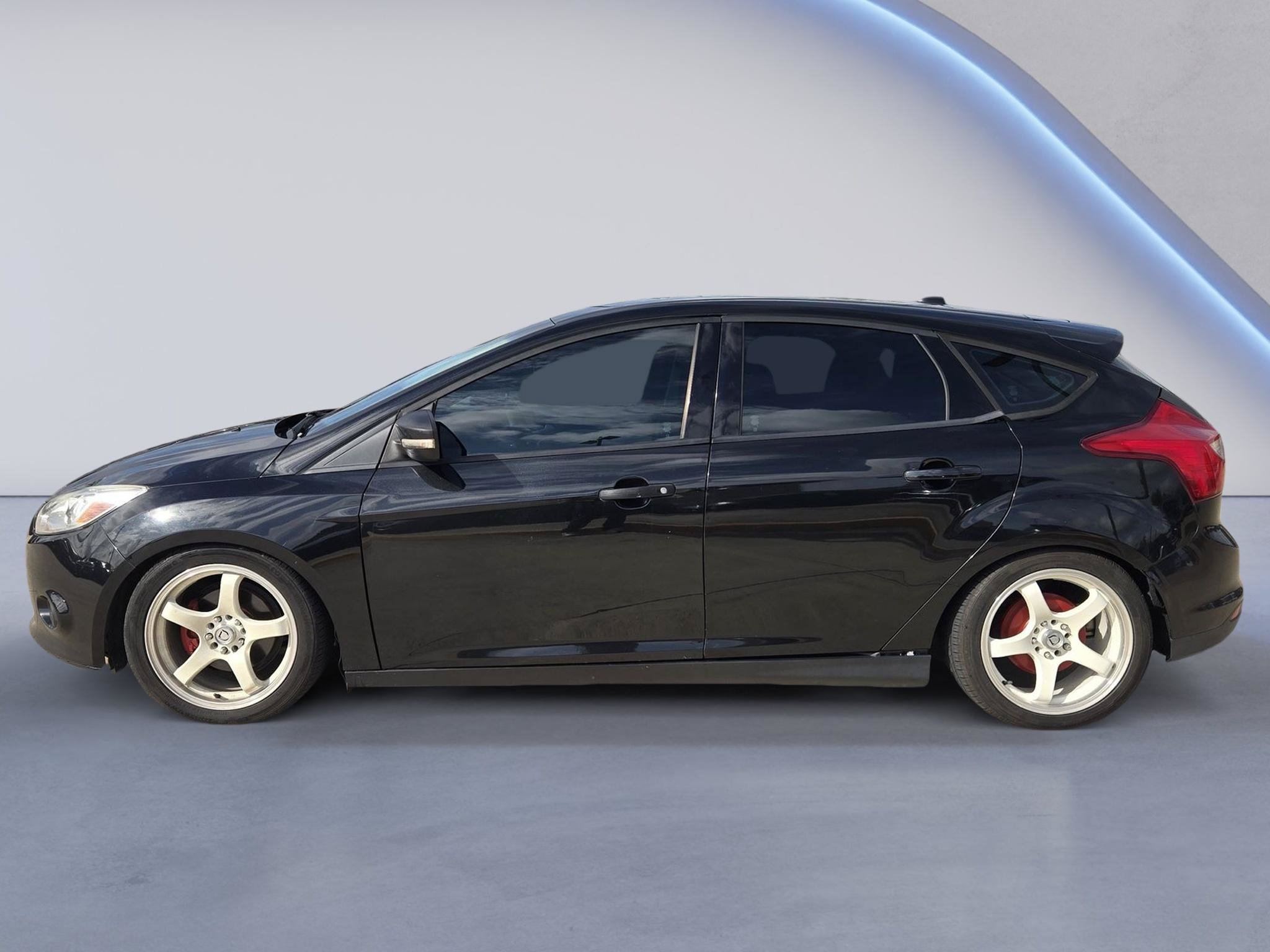 Used 2014 Ford Focus SE FWD image 5