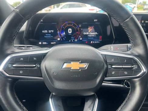 Certified 2025 Chevrolet Equinox LT AWD/4WD image 21