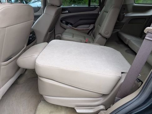 Used 2017 Chevrolet Tahoe Premier RWD image 12