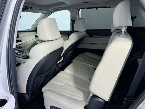 Used 2022 Hyundai Palisade SEL w/ 8P Bench Seat Package FWD image 26