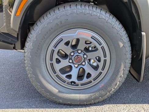 New 2026 Nissan Frontier PRO-4X w/ Pro-4x Convenience Package image 10