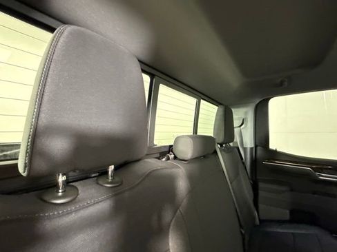 Used 2025 GMC Sierra 1500 Elevation image 29