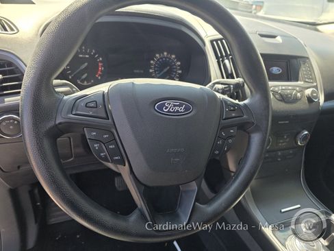 Used 2019 Ford Edge SE w/ SE Fleet Driver's Package image 8