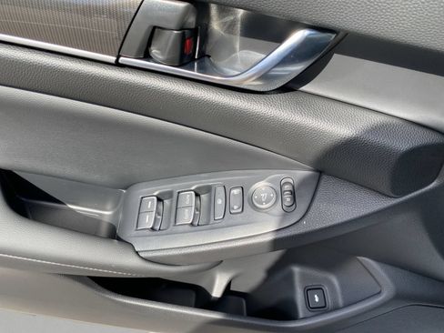 Certified 2022 Honda Accord Sport image 19